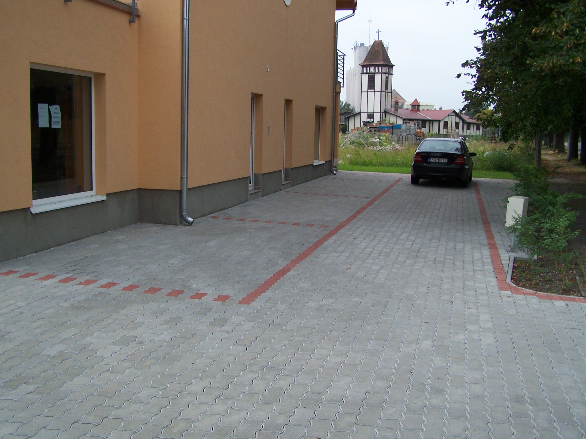 MOSONMAGYARÓVÁR TÁRSASHÁZ PARKOLÓ TÉRBURKOLÁS MOSONMAGYARÓVÁR TÁRSASHÁZ PARKOLÓ TÉRBURKOLÁS