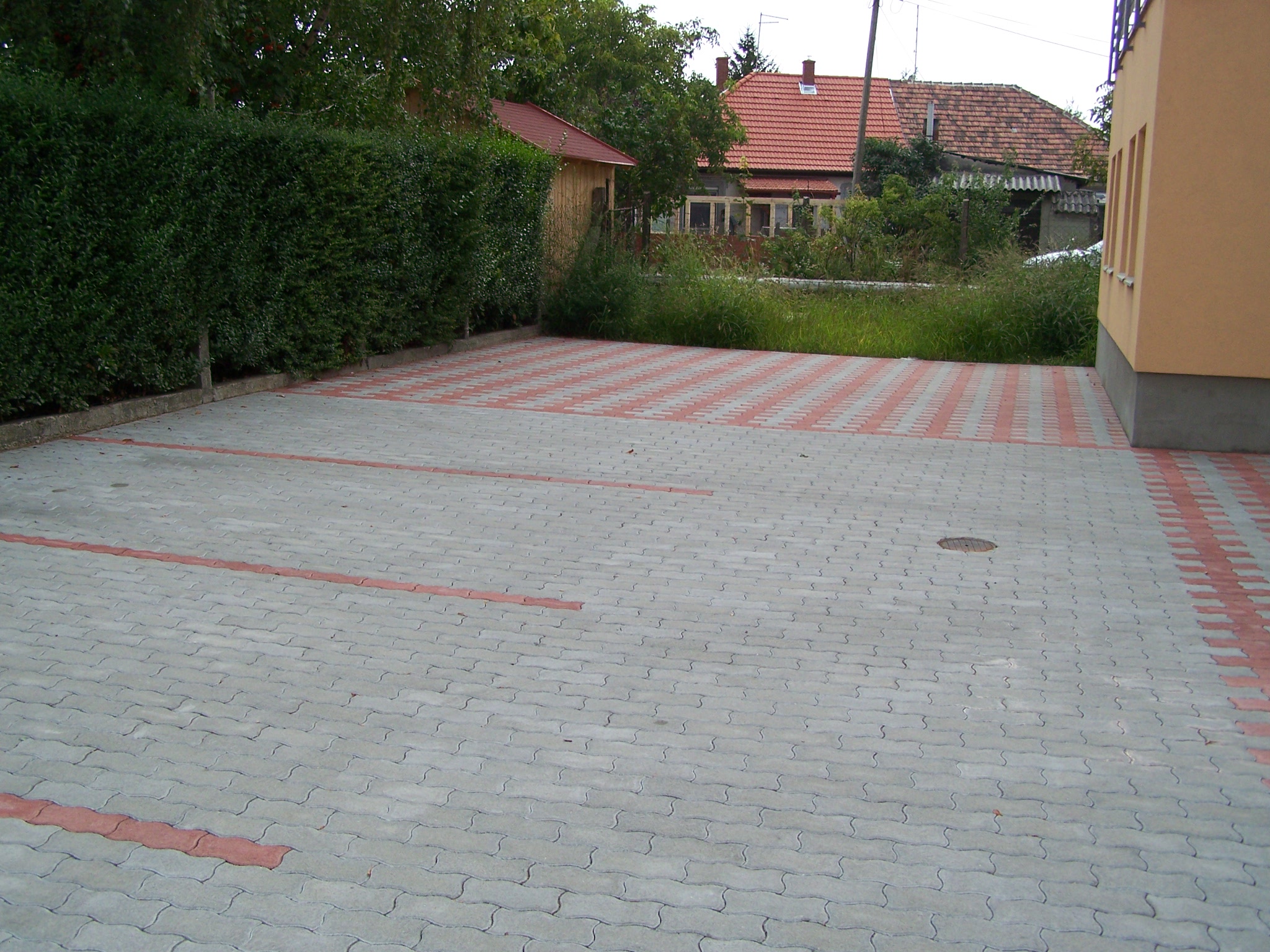 MOSONMAGYARÓVÁR TÁRSASHÁZ PARKOLÓ TÉRBURKOLÁS MOSONMAGYARÓVÁR TÁRSASHÁZ PARKOLÓ TÉRBURKOLÁS
