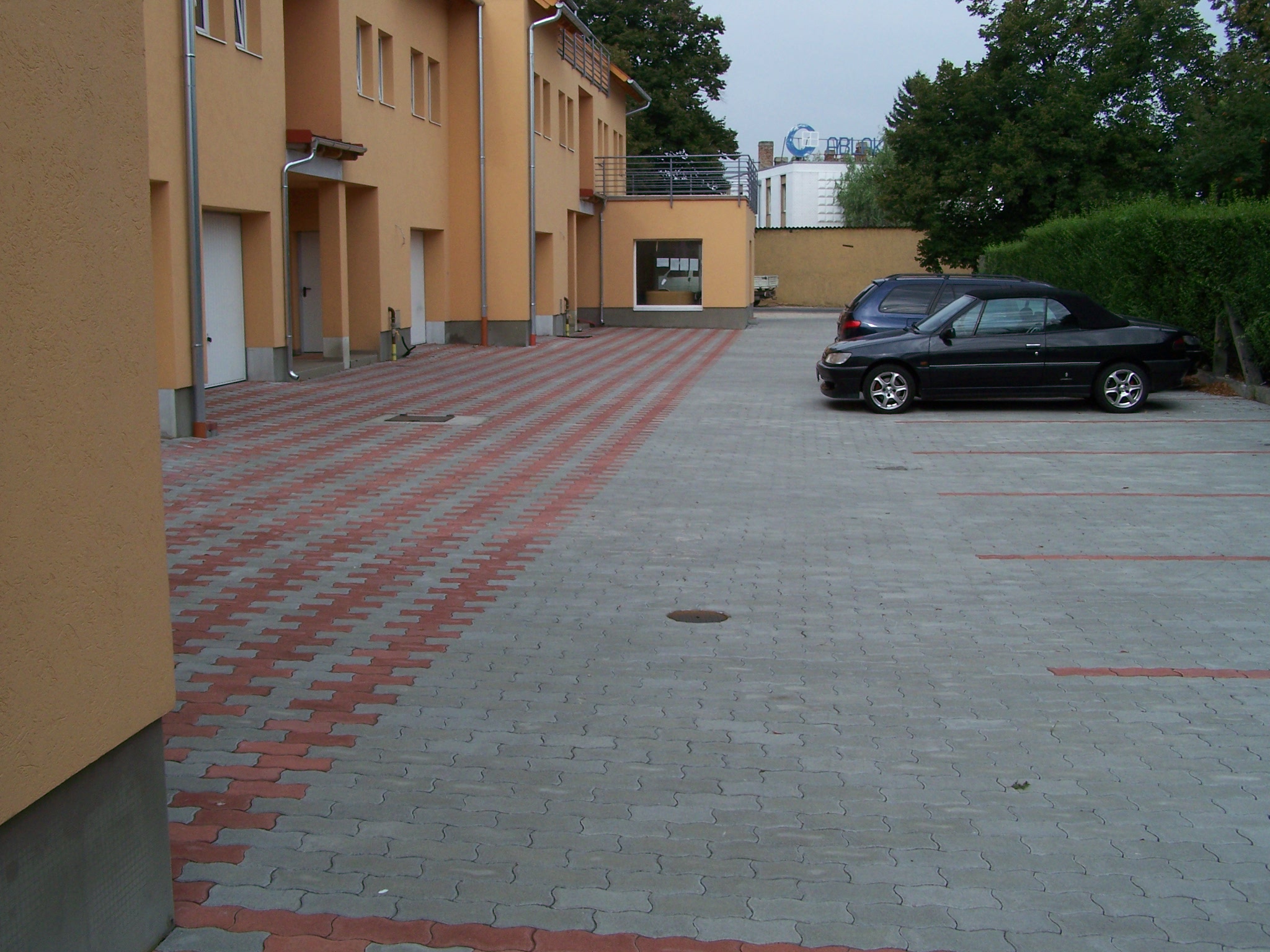 MOSONMAGYARÓVÁR TÁRSASHÁZ PARKOLÓ TÉRBURKOLÁS MOSONMAGYARÓVÁR TÁRSASHÁZ PARKOLÓ TÉRBURKOLÁS